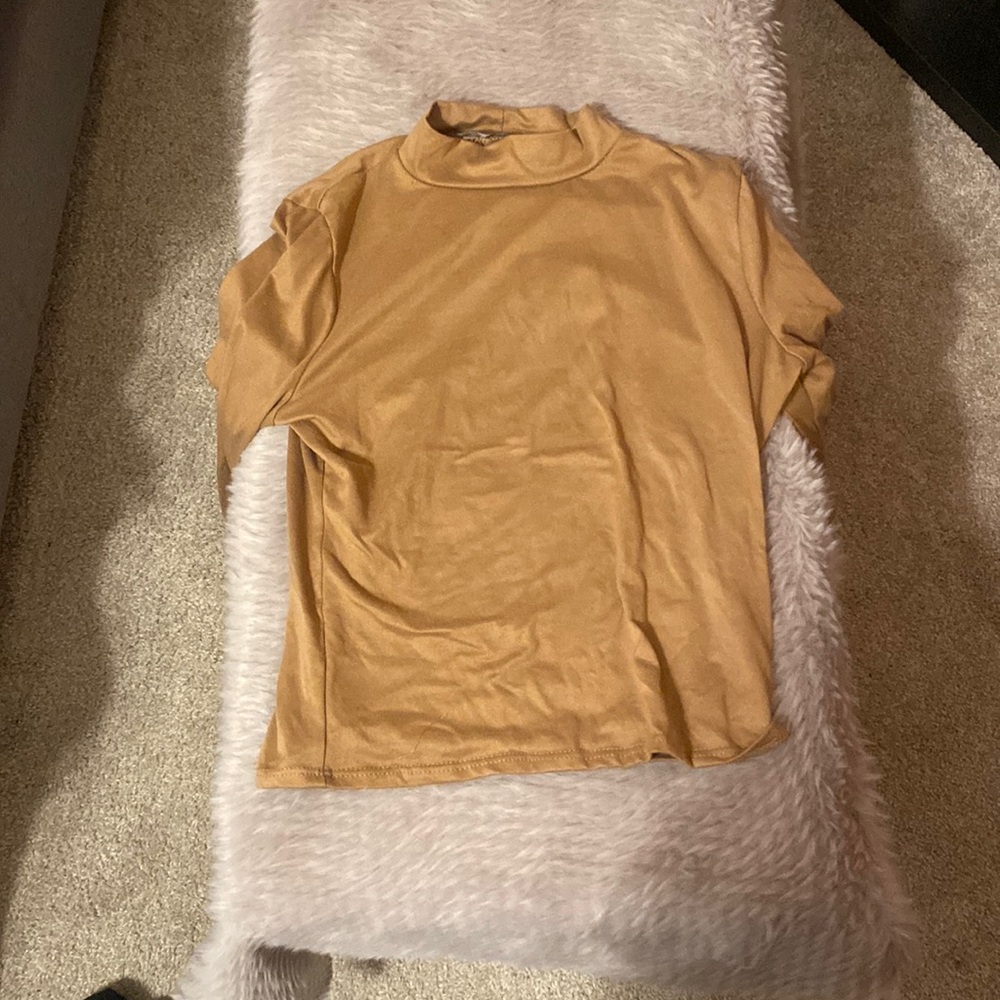 Long sleeve turtle neck crop top t shirt